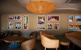Pinehill Hotel & Suites